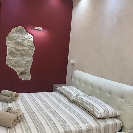 Апартаменты Spartacus *